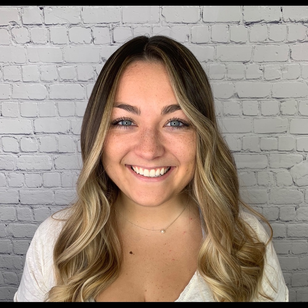 Meet your Posher, Caelynn